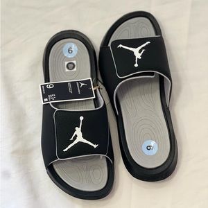 Nike Air Jordan Men's Hydro 6 Slides Black/Grey 881473-011 Size 9